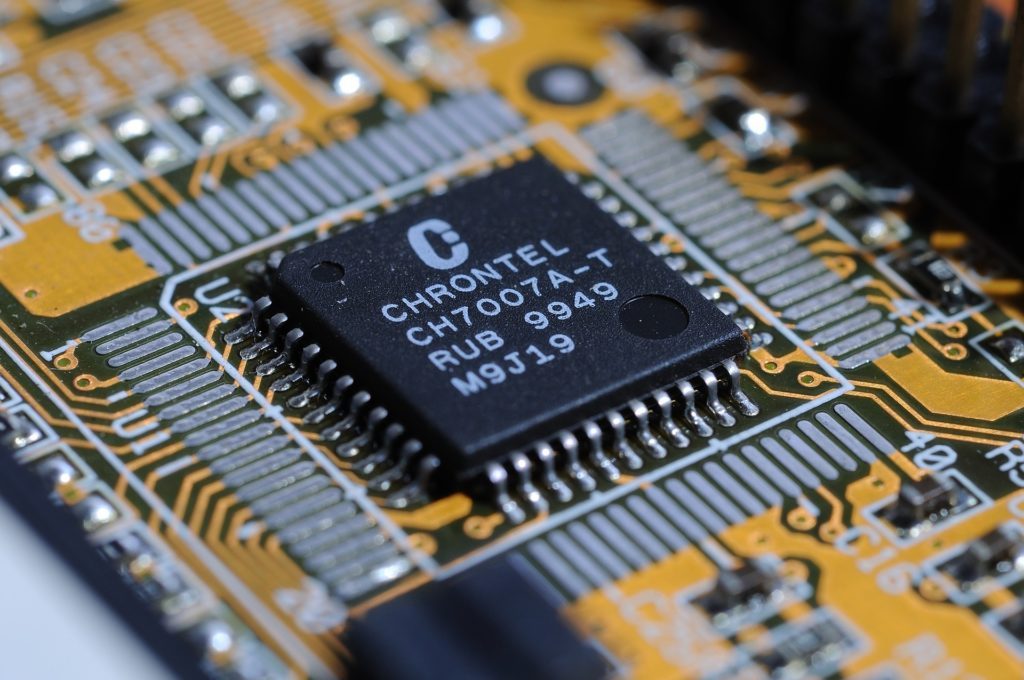 motherboard-1219352_1920-1024x680